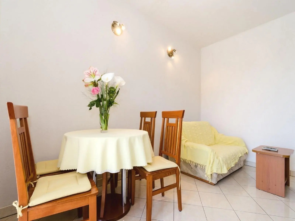 Apartments Tabain