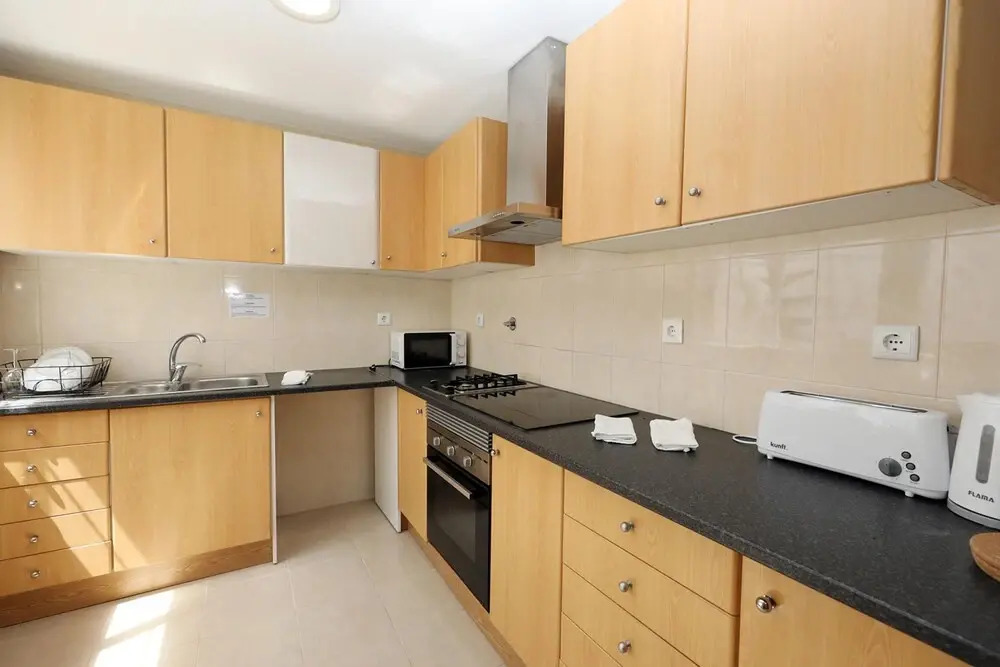 Z 02 - Bedroom 2 in Gil Vicente Guest Rooms