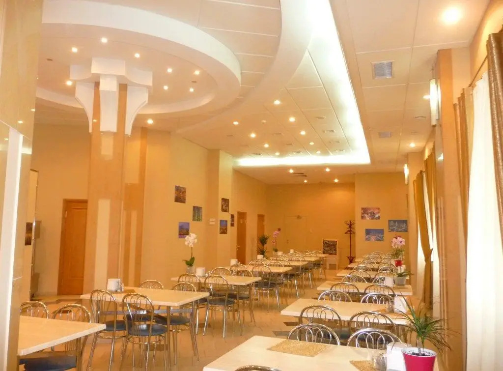 City Hotel