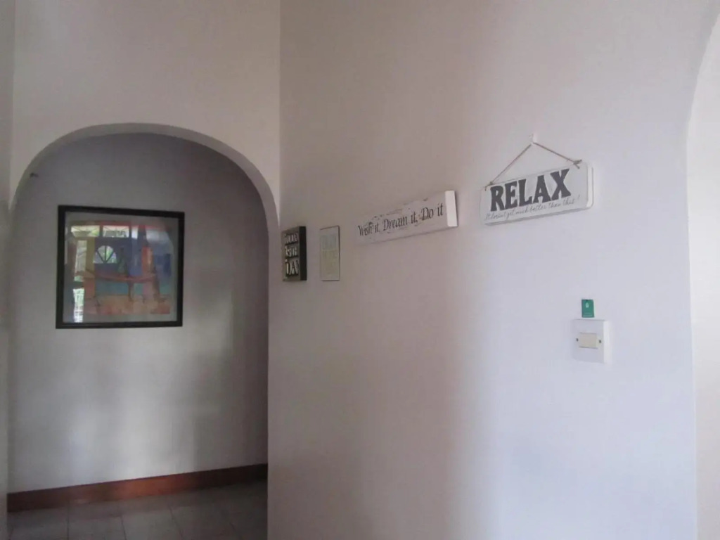 Delightful 4bed modern villa with WiFI