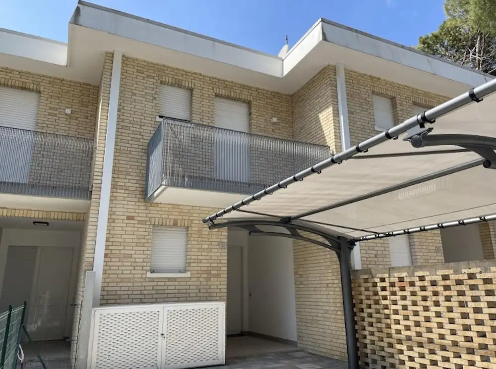 Beautiful Villa Just few Steps From the Beach
