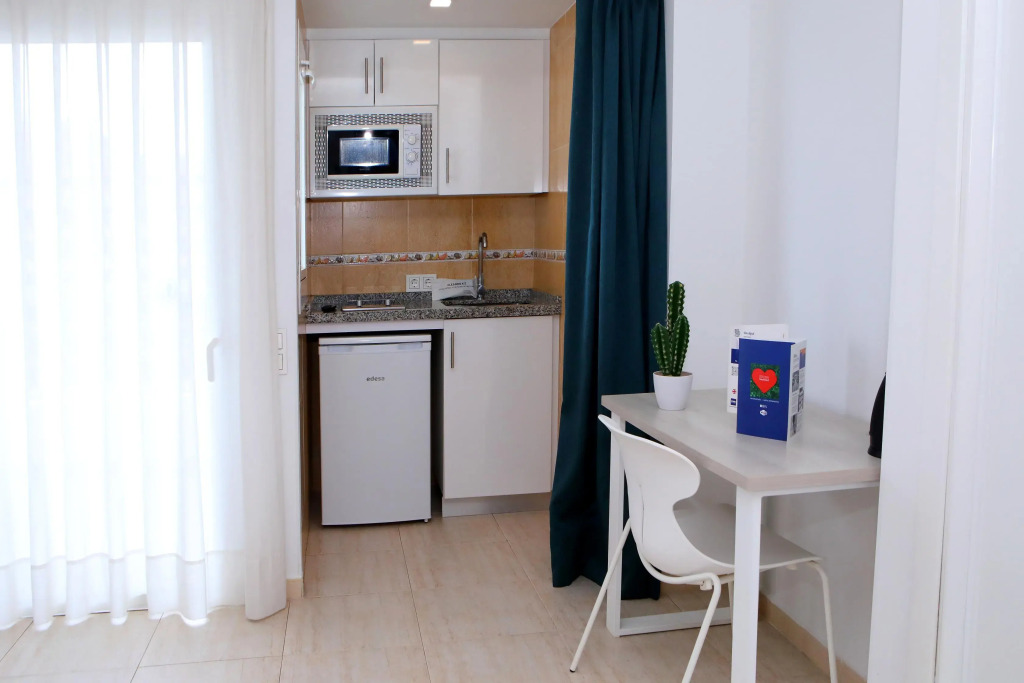 Hotel Apartamentos Pyr Fuengirola