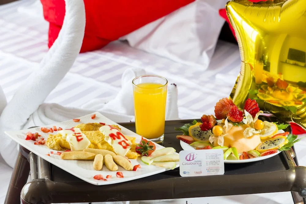 Casablanca Hotel, RestoBar, Catering, Eventos & Turismo en Garzón