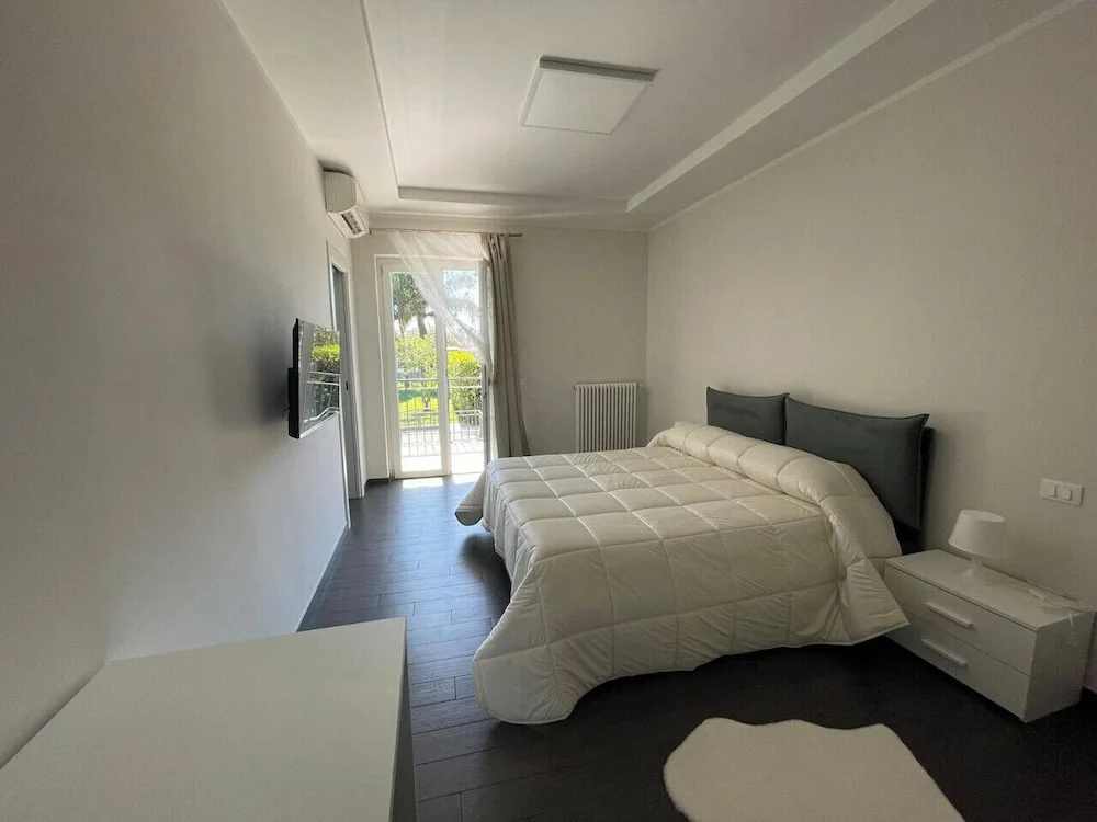 Villa Marisa Resort