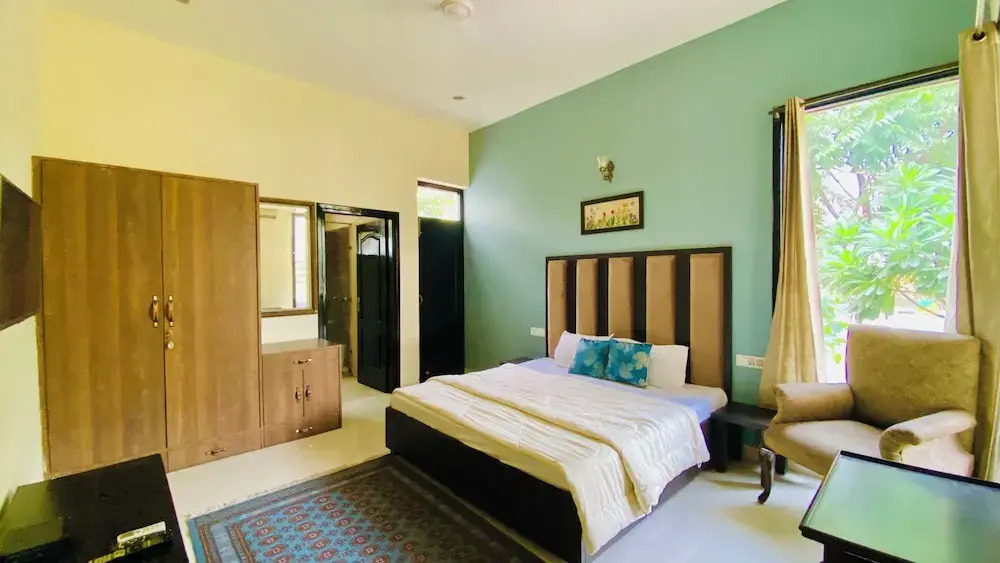 Spring Gardens and Farmstay