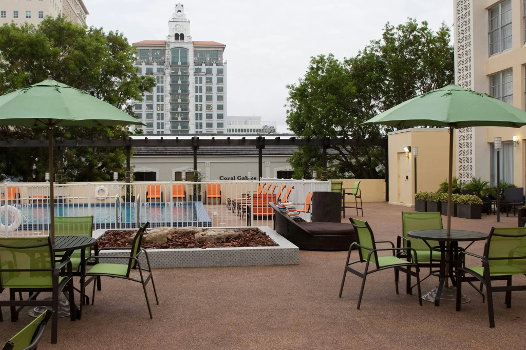 Courtyard Miami Coral Gables