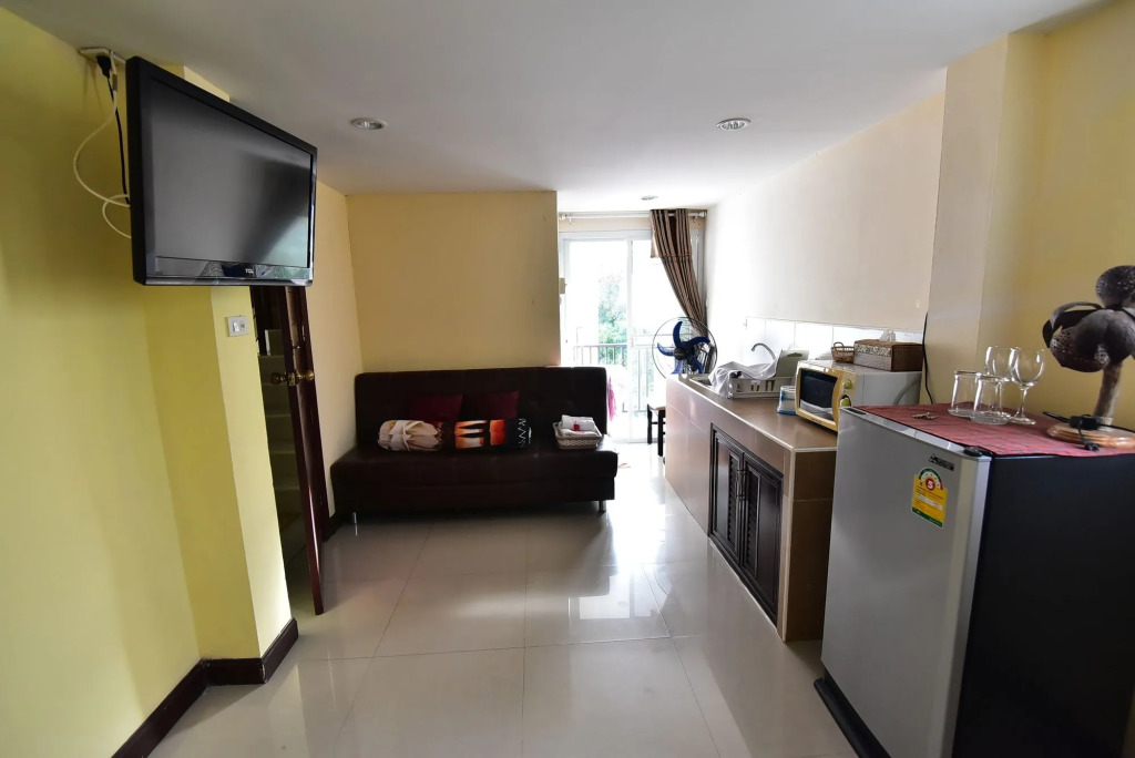 jomtien Beach Condo by Silvia