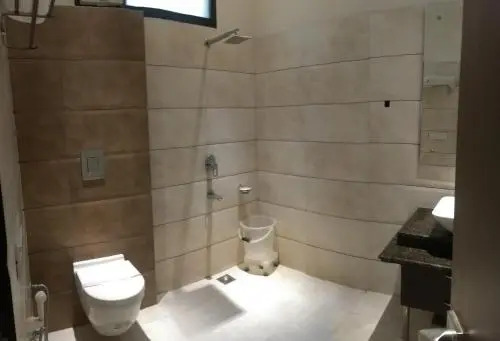 Hotel Aroma Inn