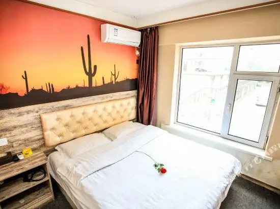 Dalian Yifan Theme Hotel
