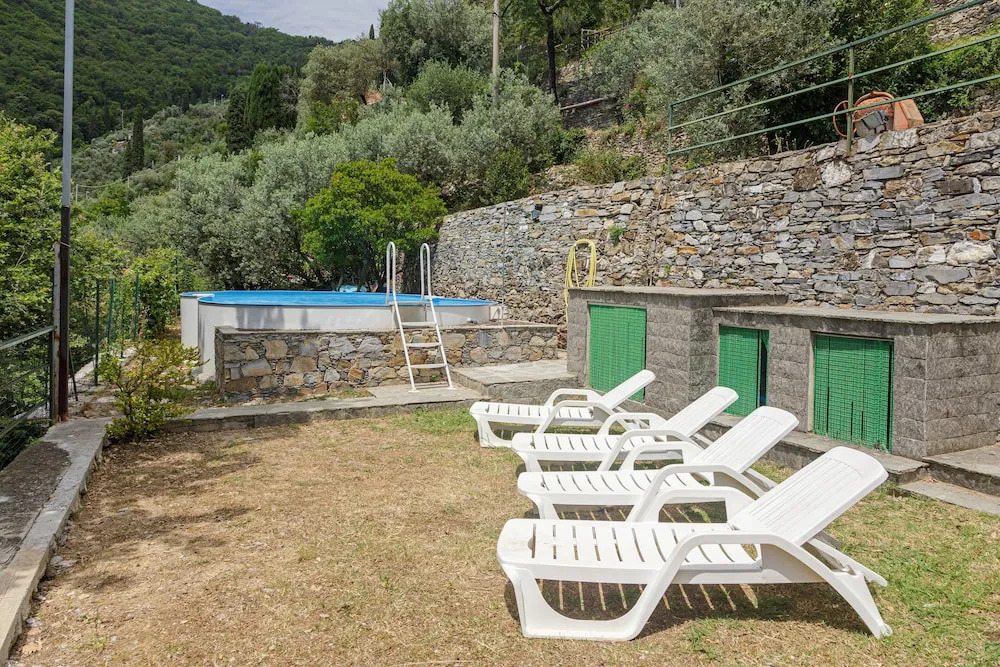Villa with pool in Recco Cinque Terr
