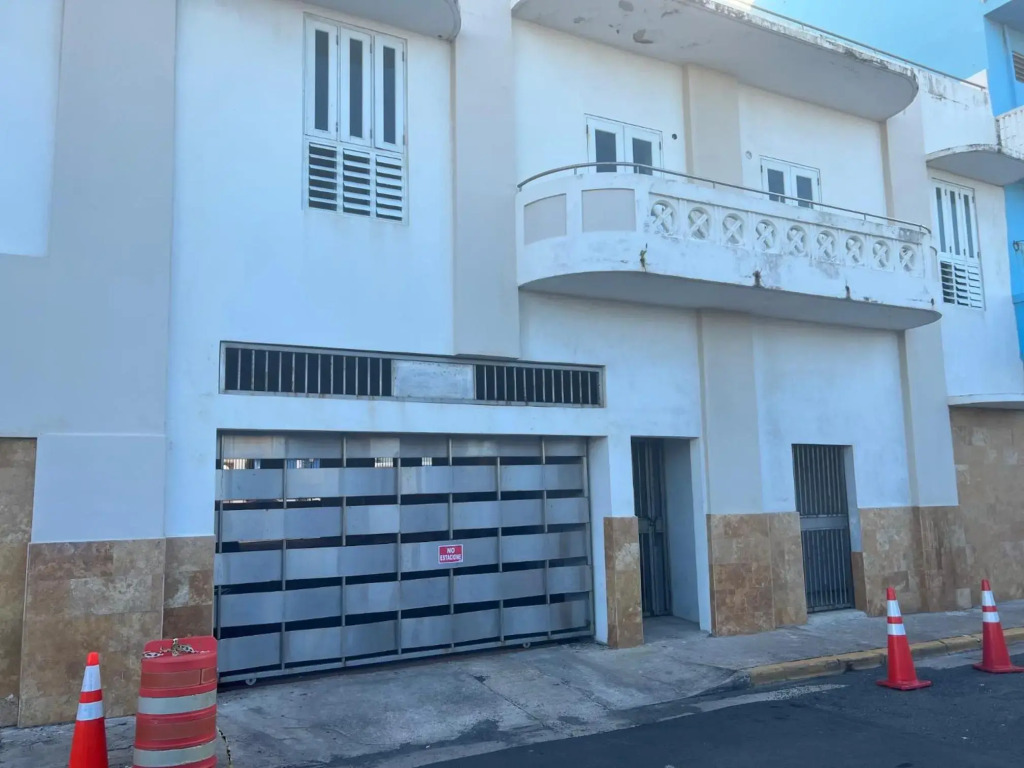 Arecibo Hotel 2103