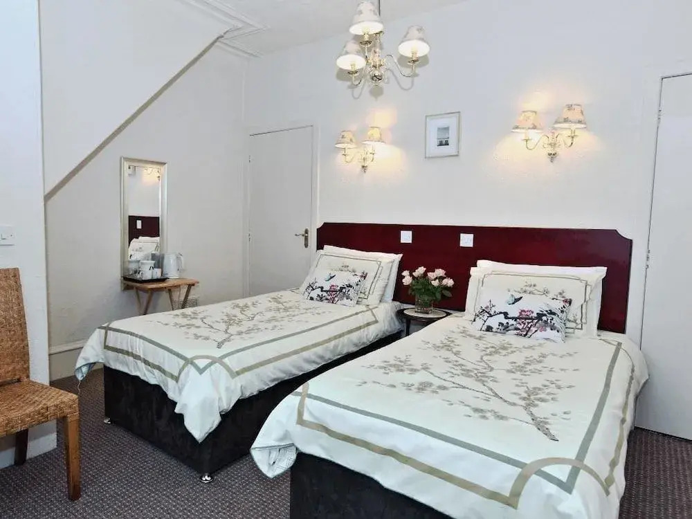Brentwood Villa Bed and Breakfast
