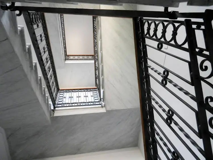 Park & Cloister Views Exclusive Apartment