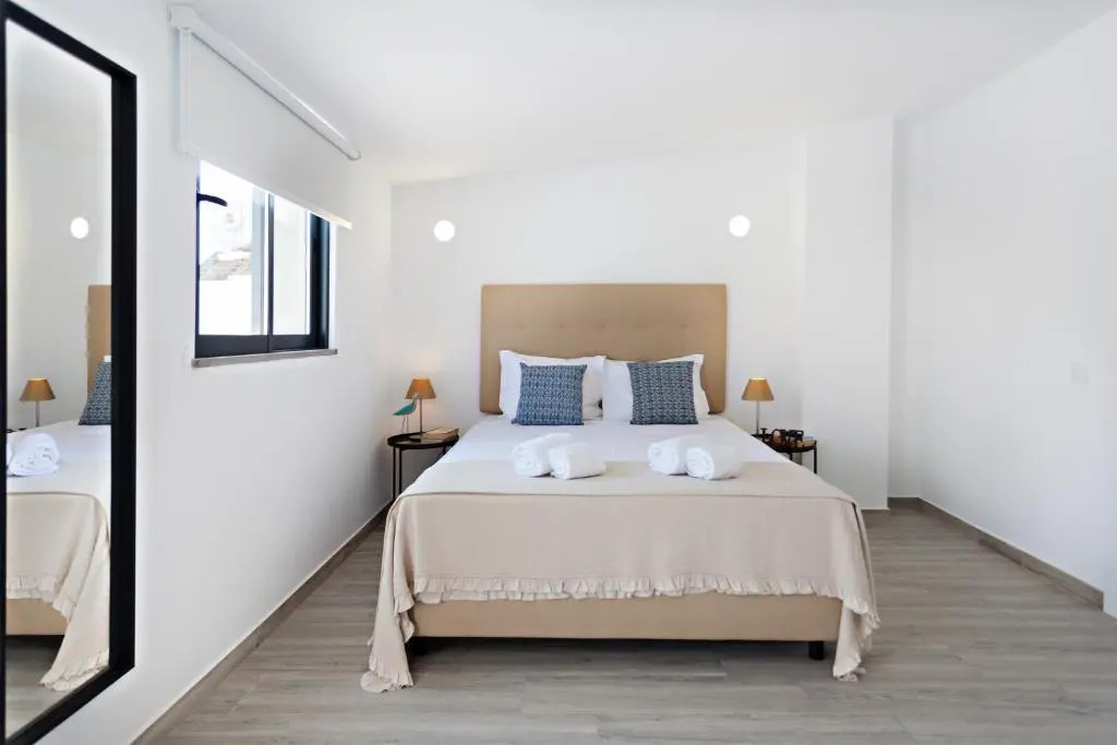 Faro Clara Suites