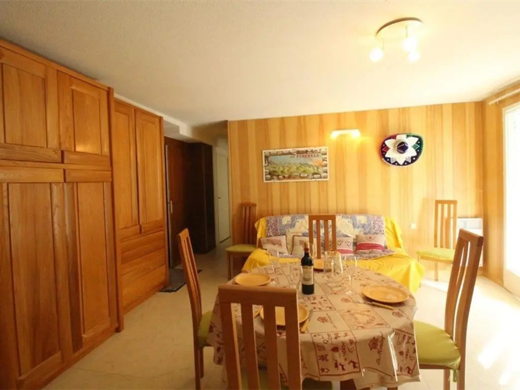 Appartement Bagnères-de-Luchon, 3 pièces, 7 personnes - FR-1-313-171