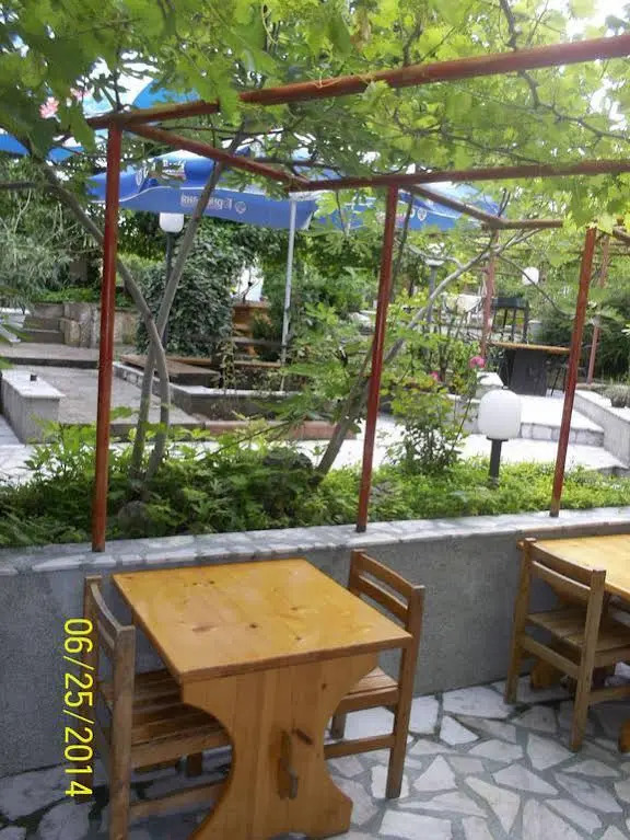 Guest House Mano