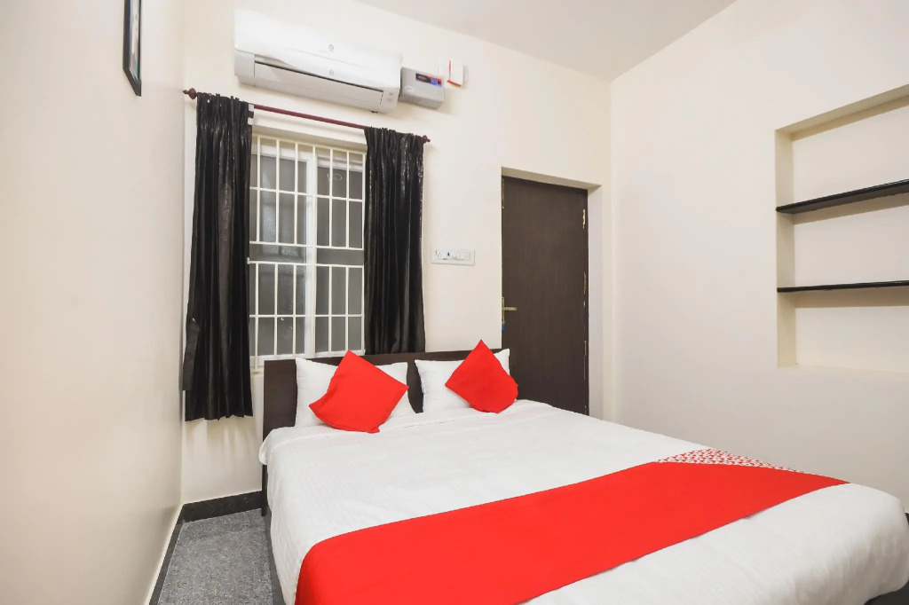 Hotel O Royal Residency
