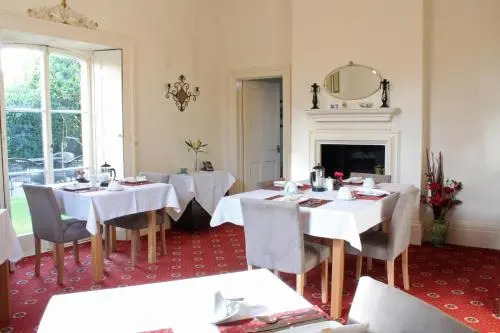 Hollybank Bed and Breakfast