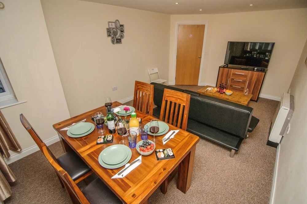 Sargeson Apartment
