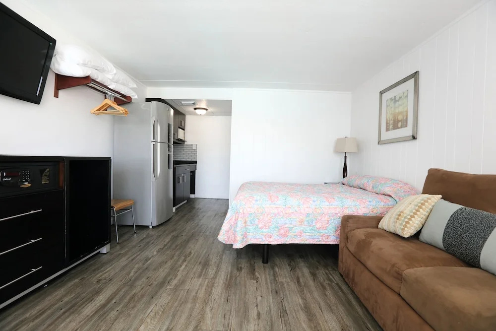 Olympic Island Beach Resort