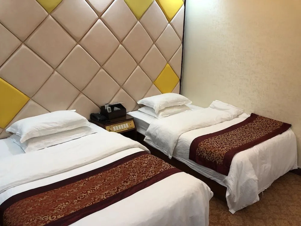 Puqian Business Hotel