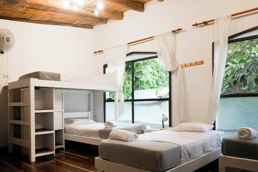 Believe Surf & Yoga Lodge Santa Teresa