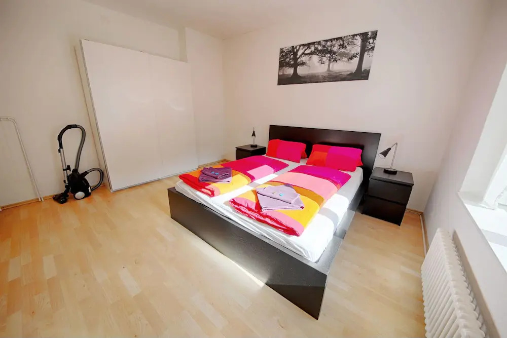 Hitrental Stauffacher Apartments