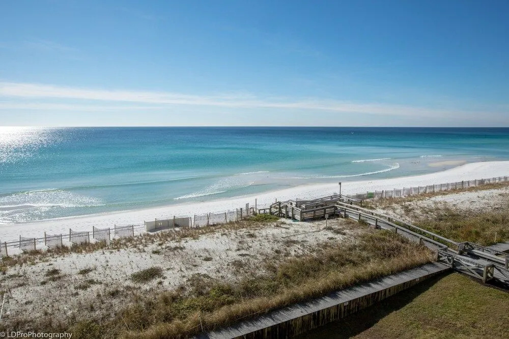 Shoreline Towers 1052 2 Bedroom Condo by RedAwning