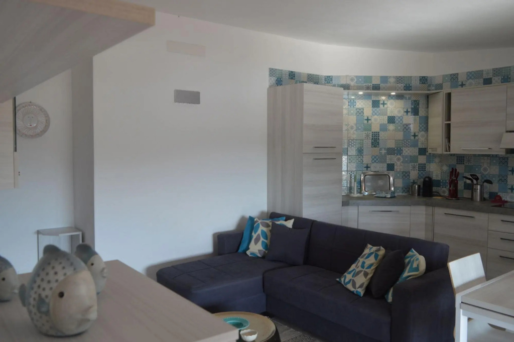 Seafront house in Porto Taverna, independent and 100 meters from the beach with a beautiful view of-Casa Porto Taverna