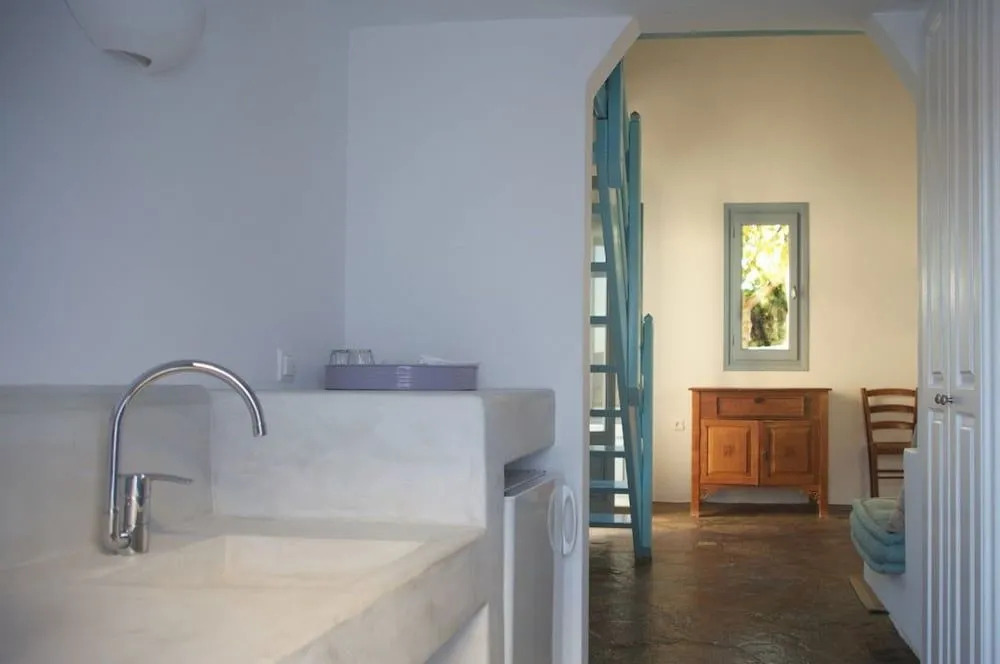 Oliaros Seaside Lodge