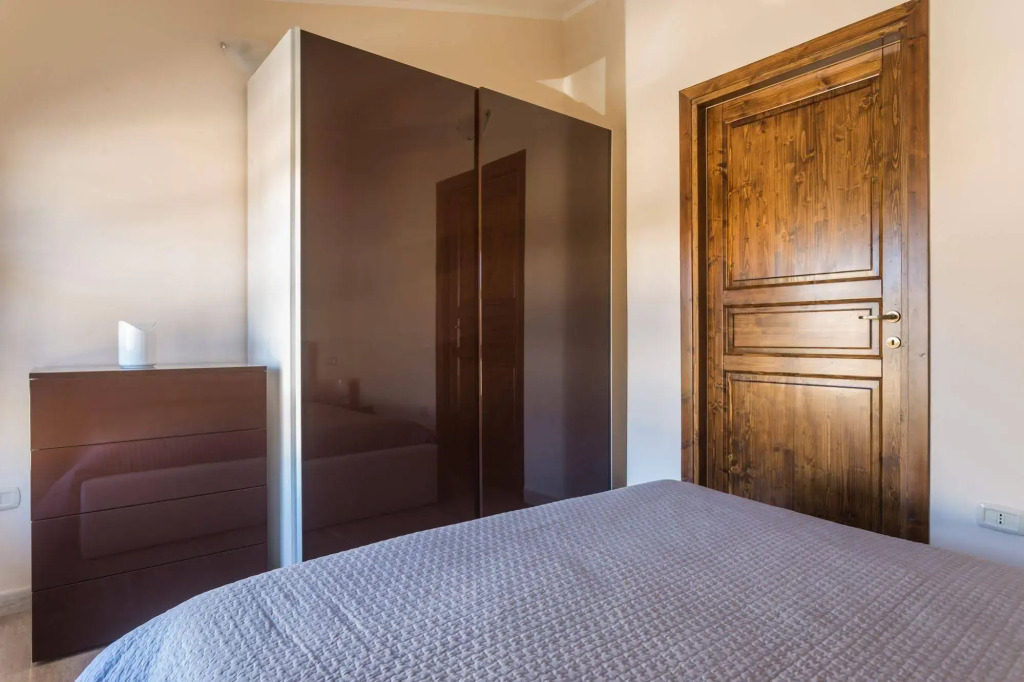 AnaeleHouseapartments LTB