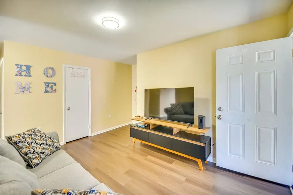 Explore & Relax! Norfolk Duplex < 1 Mi to Beach