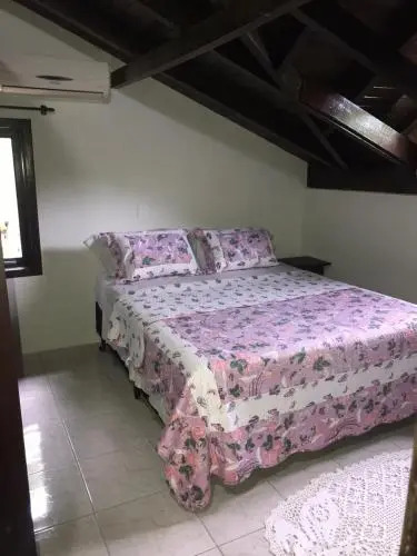 Bombinhas centro apt con kitchenette