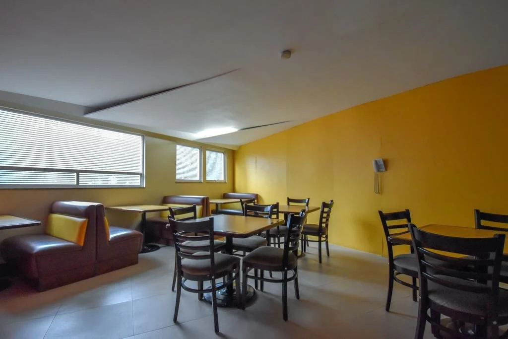 Hotel & Suites Ferri