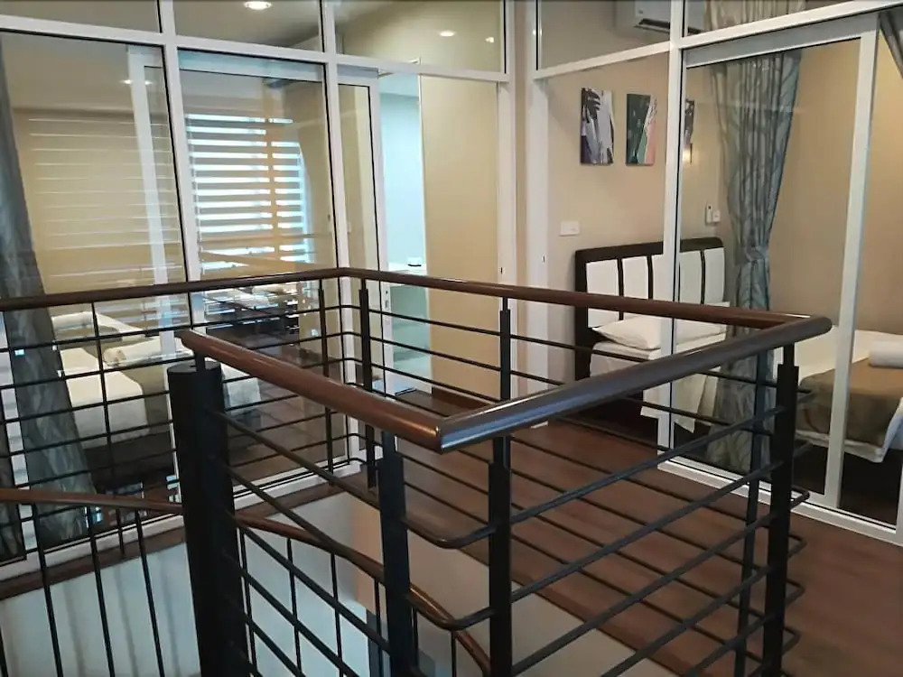 Sunset Seaview Vacation Condos @ R'viera SOHO