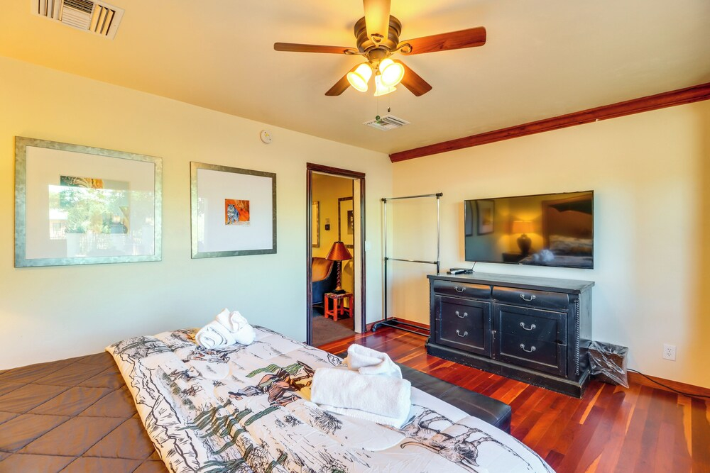 Shared Hot Tub + Fire Pit: Tucson Casita By Hiking