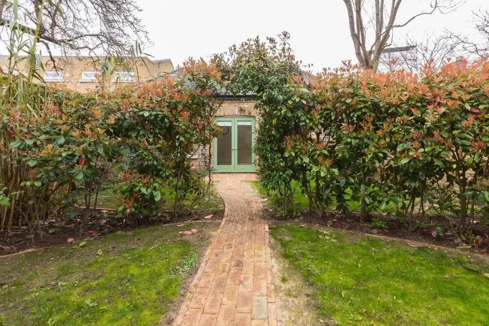 Delightful Cottage for 2 set Within Pretty Garden