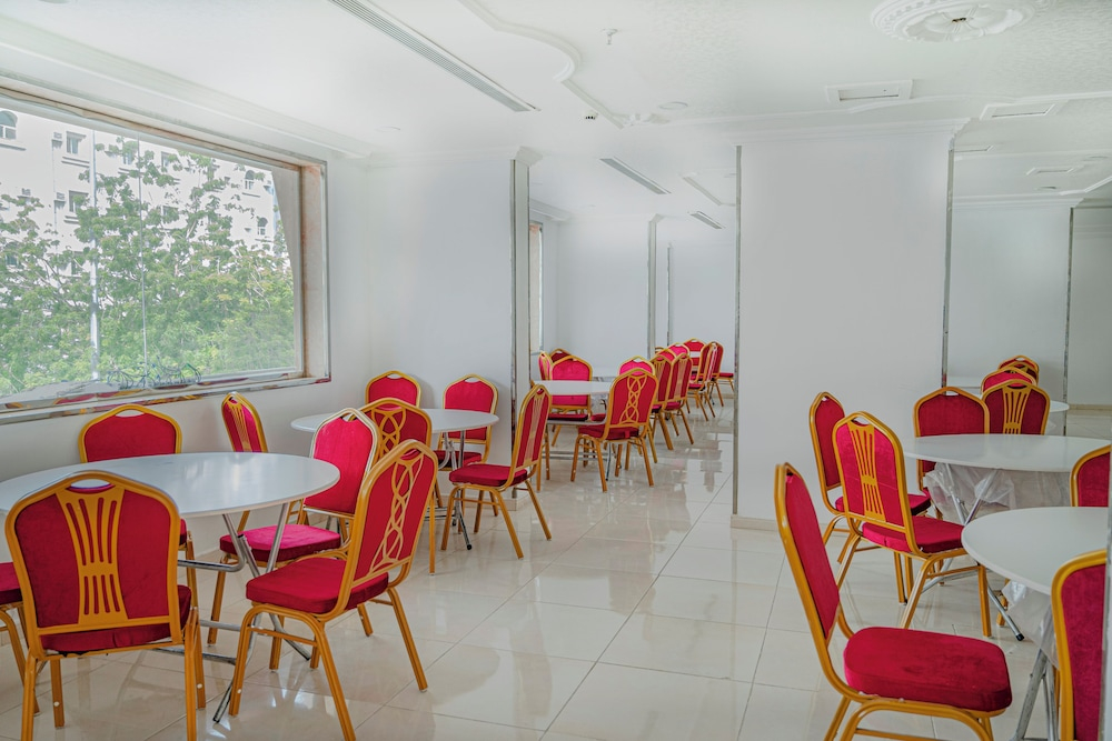 فندق قرى Qira Hotel