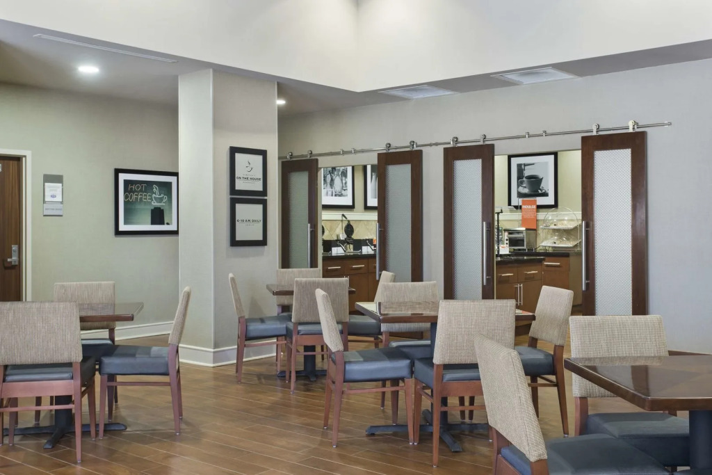 Hampton Inn & Suites Little Rock-Downtown