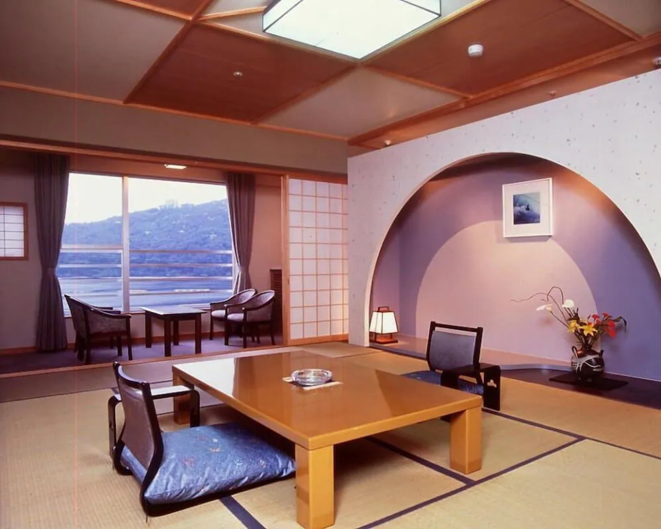 Hamanako Kanzanji Onsen Hotel Kikusuitei