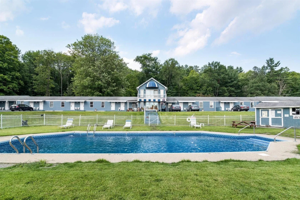 Rodeway Inn Lee