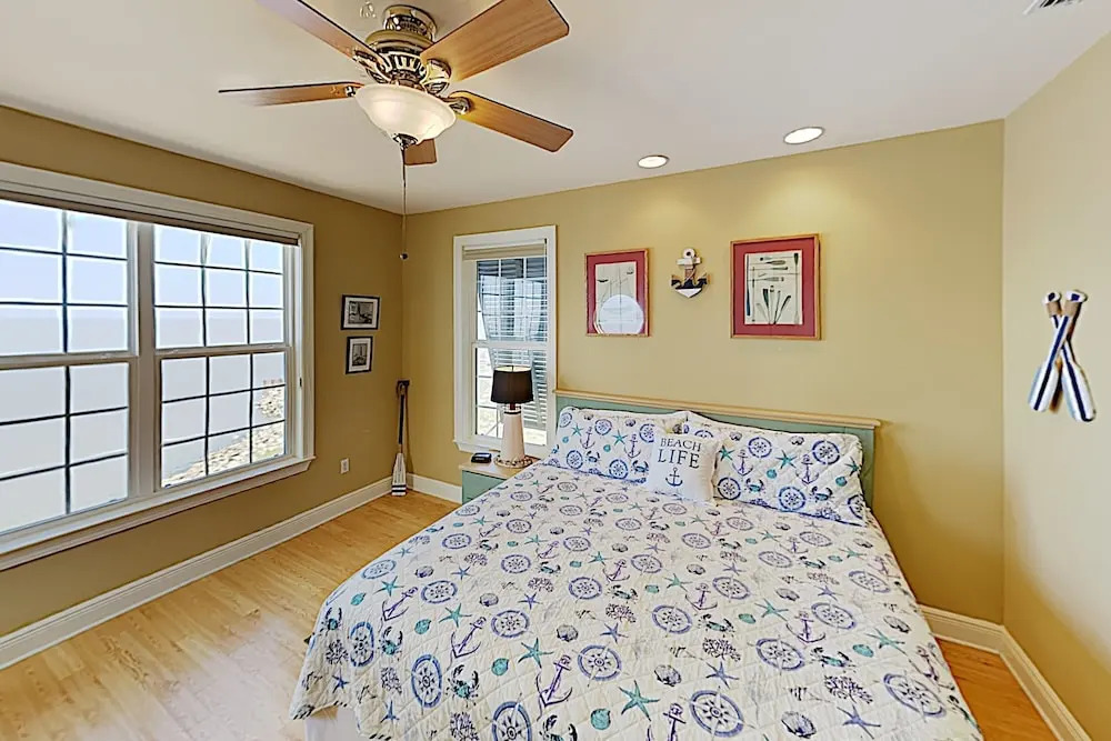 Journey's End On Mobile Bay, Steps To Pool & Beach 4 Bedroom Home