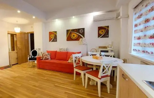 Old Town Apartment