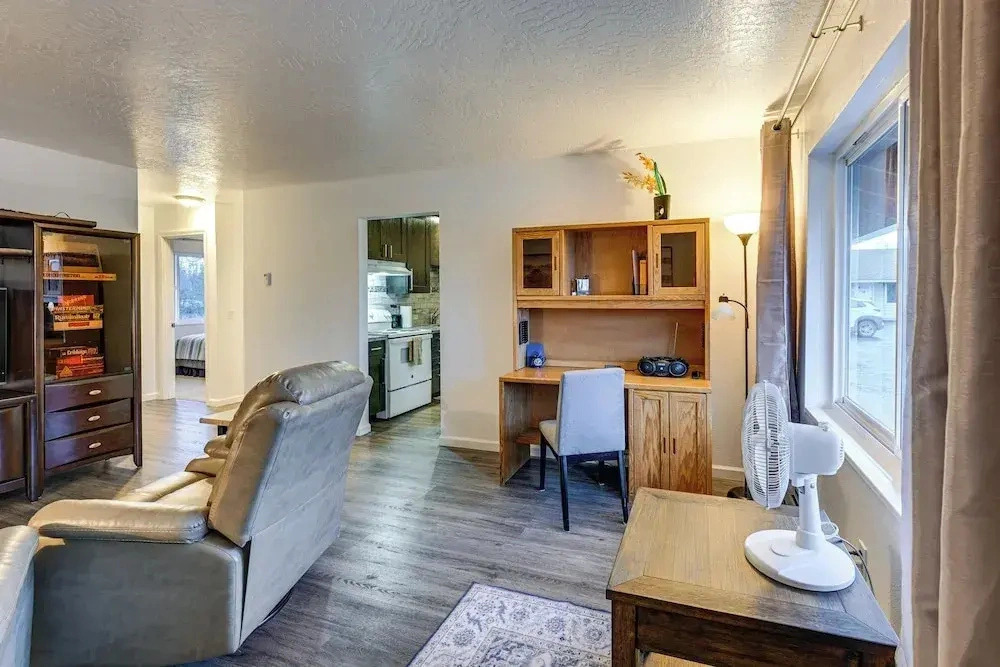 Comfort & Convenience! Apt in Central Soldotna