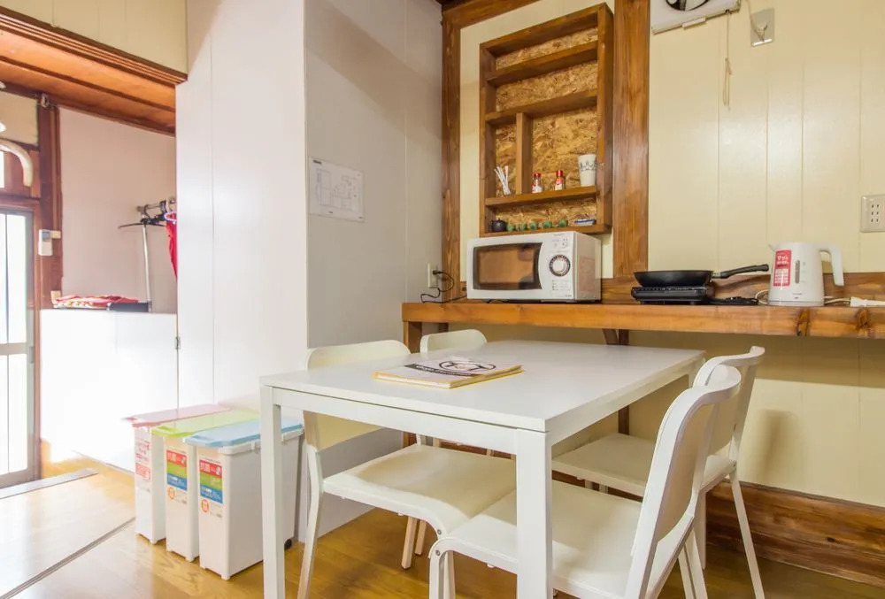 Gojo Paradiso homes restaurant and bar - Hostel