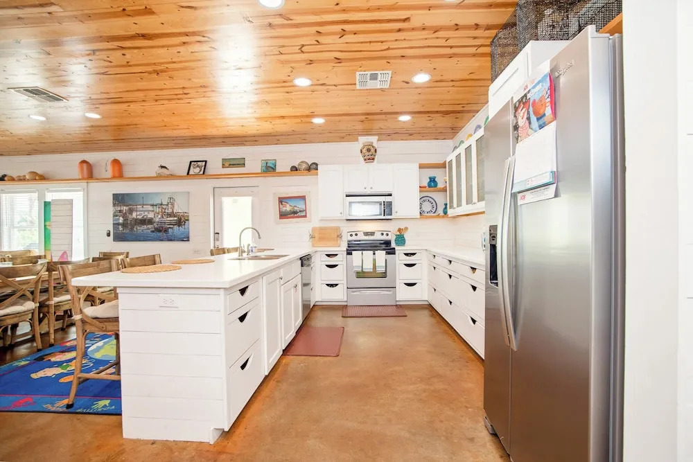 Bach Porch - Beach Gear Credit Included! 2 Shared Heated Pools