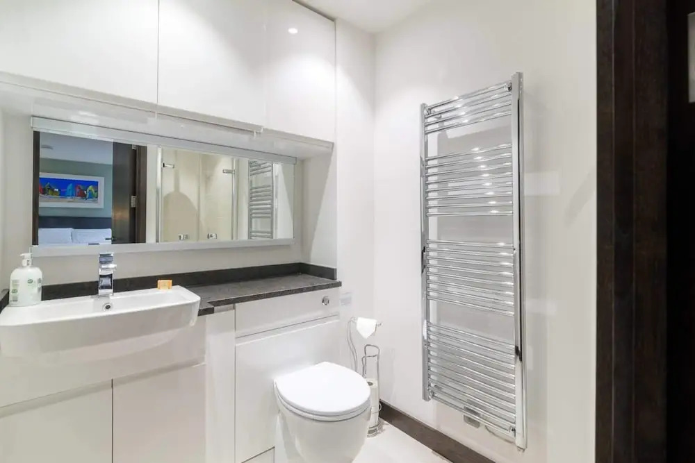 Beautiful 3BR Mews Home, 5min From Paddington