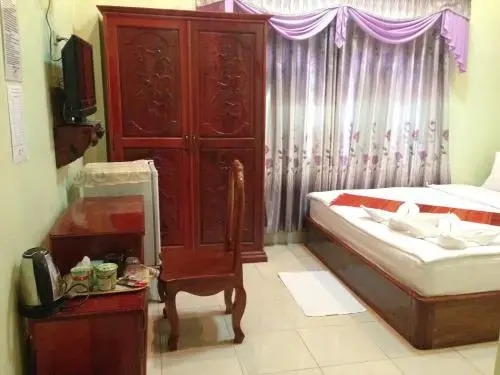 Amphon Hotel