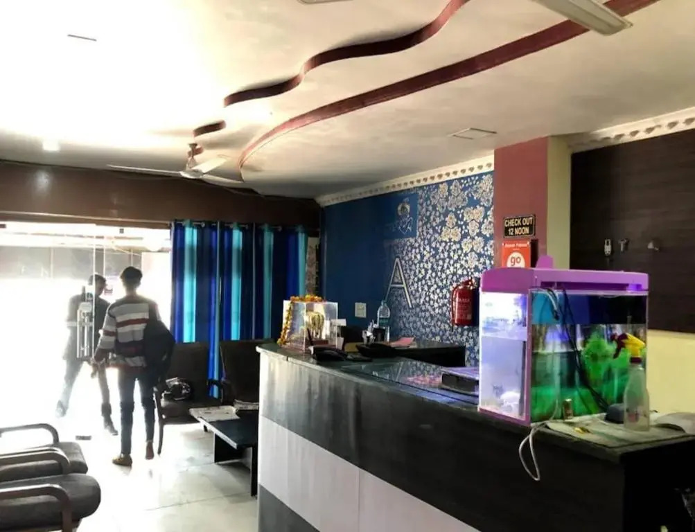 Hotel Kanak Palace by OYO Rooms