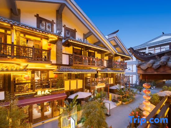 Zizaitian Homestay (Dujiangyan Scenic Area South Bridge Branch)